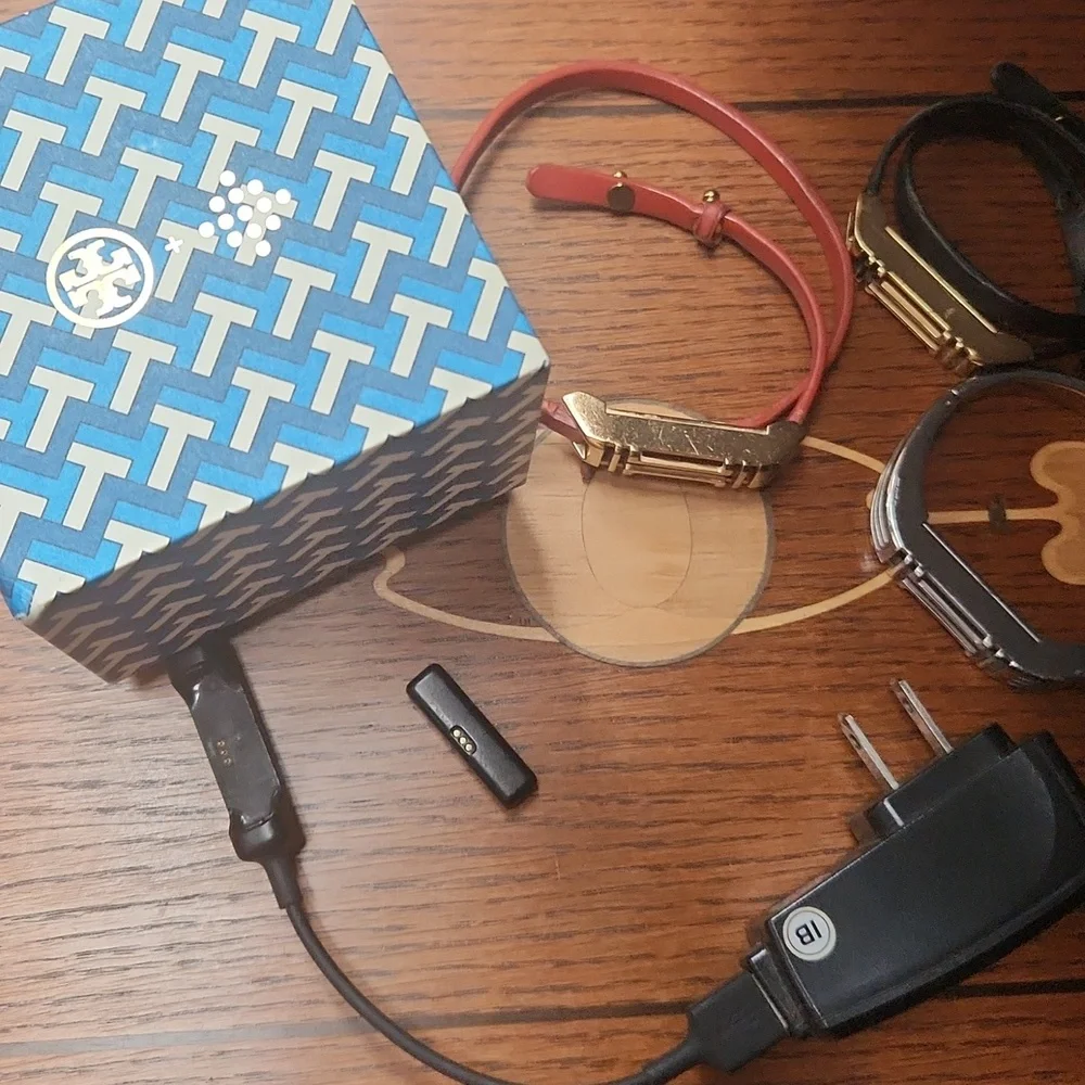 Fotbit With Charger 1 Brand New Tory Burch French Grey Braclet Plus 3 Used